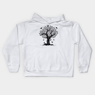 "Symphonie Naturelle : Danse des Papillons et Chant des Oiseaux dans l'Arbre Noueux" Kids Hoodie